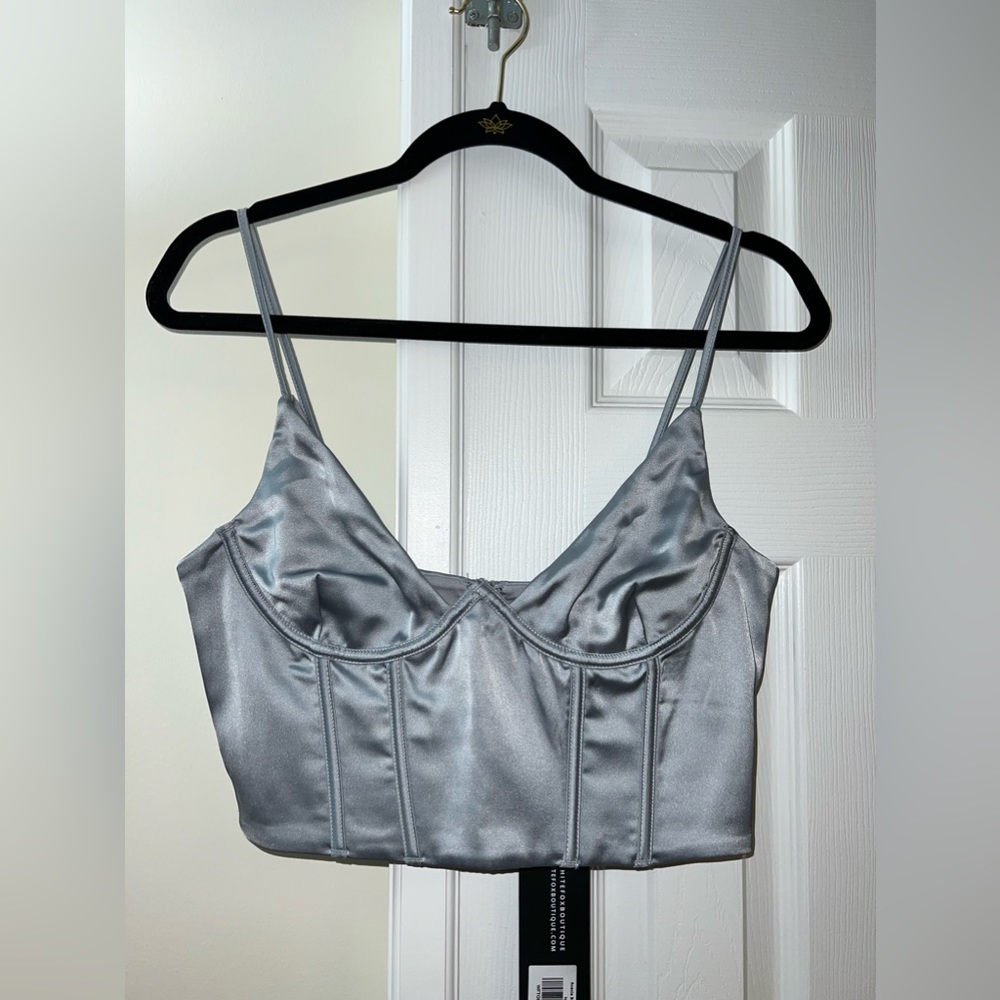 🚨BRAND NEW White Fox Bustier Top🚨
